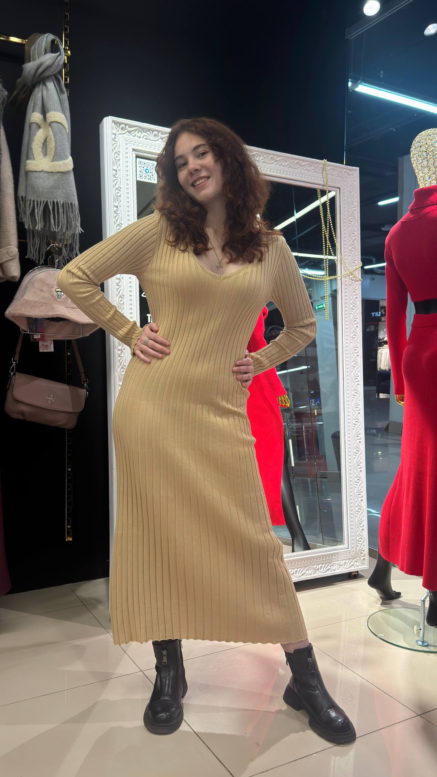 Платье трикотажное